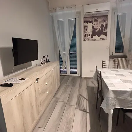 Carlotta 5 Biella