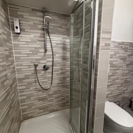 Carlotta 5 * Biella