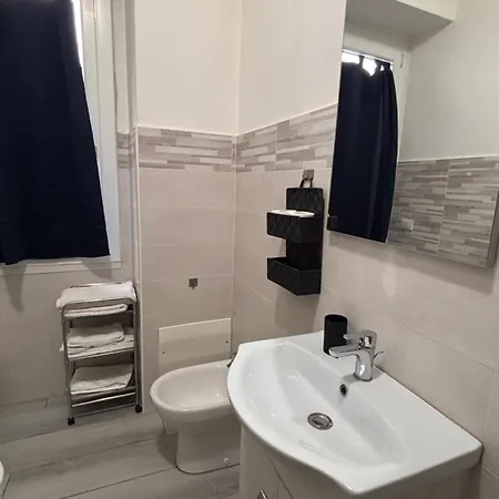 Carlotta 5 アパート